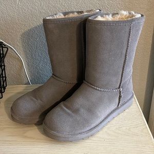 Bearpaw Elle short boots